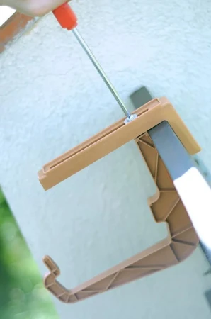 UCHWYT DO SKRZYNEK BALKONOWYCH HANGPLAST TERAKOTA 2