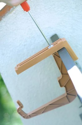 UCHWYT DO SKRZYNEK BALKONOWYCH HANGPLAST OLIWKA 2